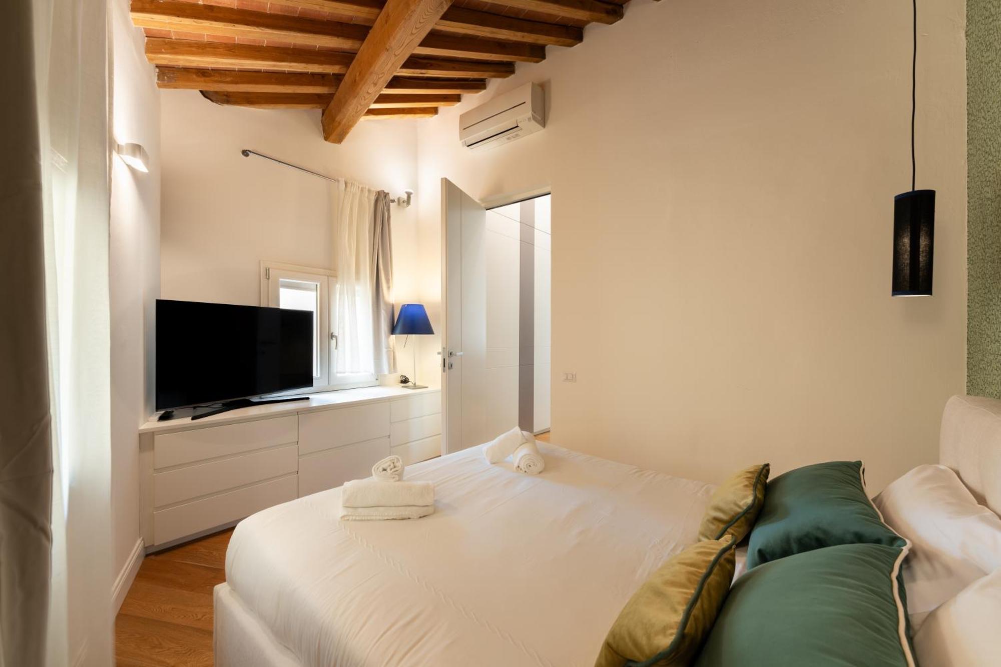 Tg - One Bedroom Luxury Apartment In The Fashion District Florence Exterior photo